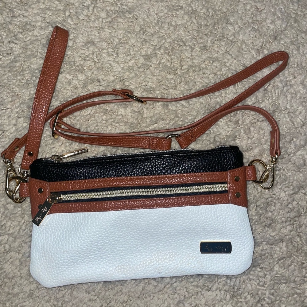 Itzy Ritzy Boss Pouch - Picture 5 of 5